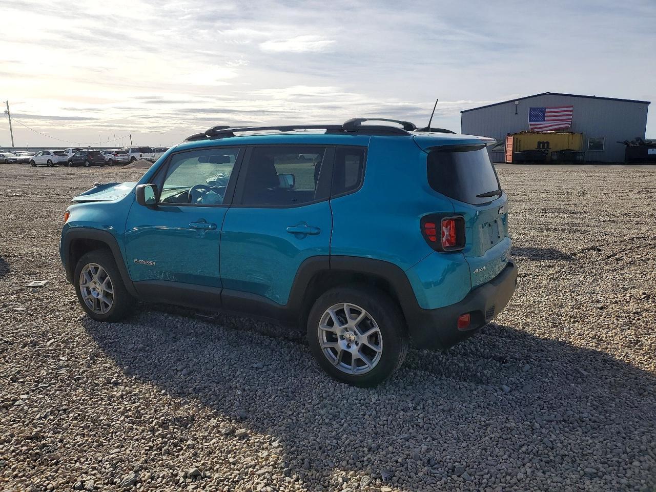 2022 Jeep Renegade Latitude - Фото 2