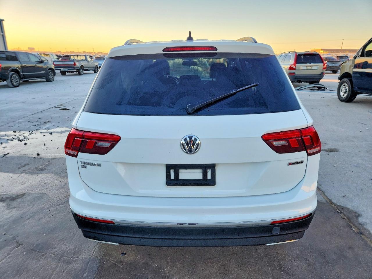 2020 Volkswagen Tiguan Se - Фото 6