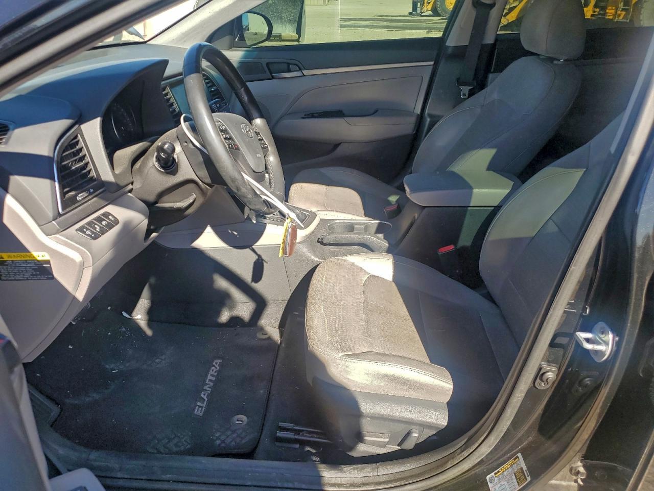 2017 Hyundai Elantra Se - Фото 7