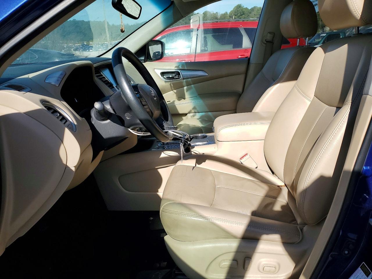 2018 Nissan Pathfinder S - Image 7