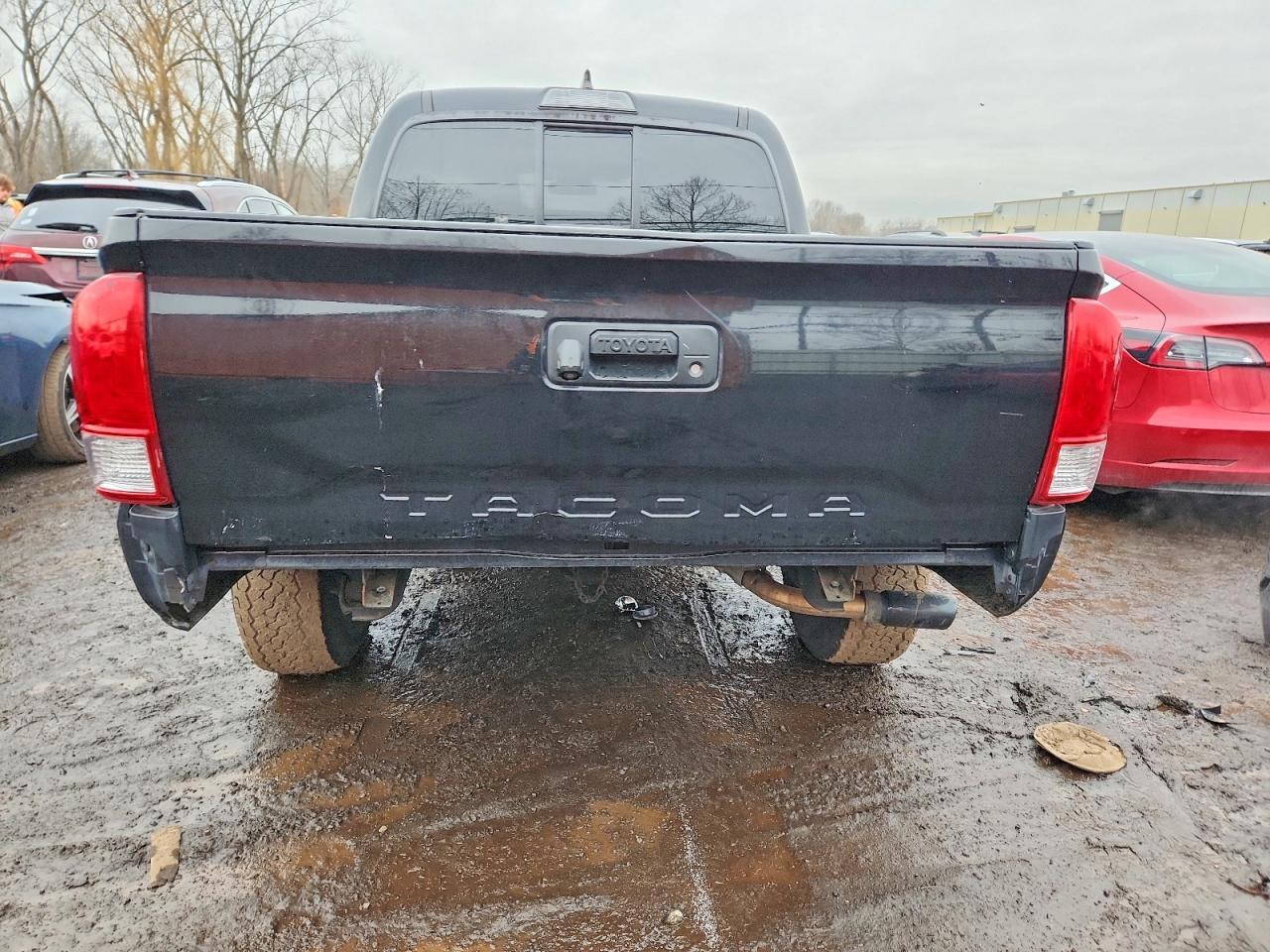2016 Toyota Tacoma Double Cab - Фото 6