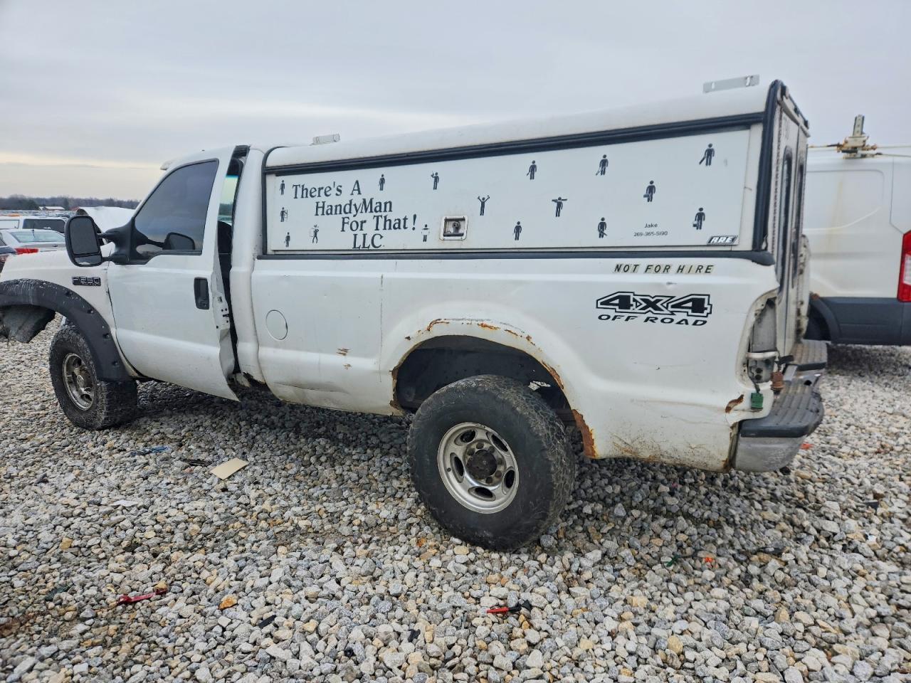 2004 Ford F250 Super Duty - Image 2