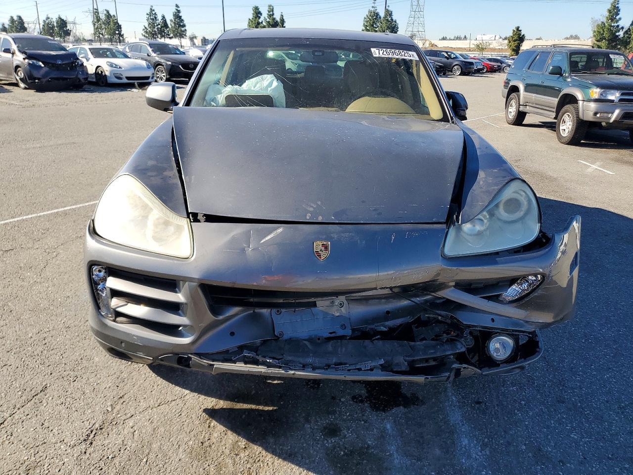 2010 Porsche Cayenne - Image 5