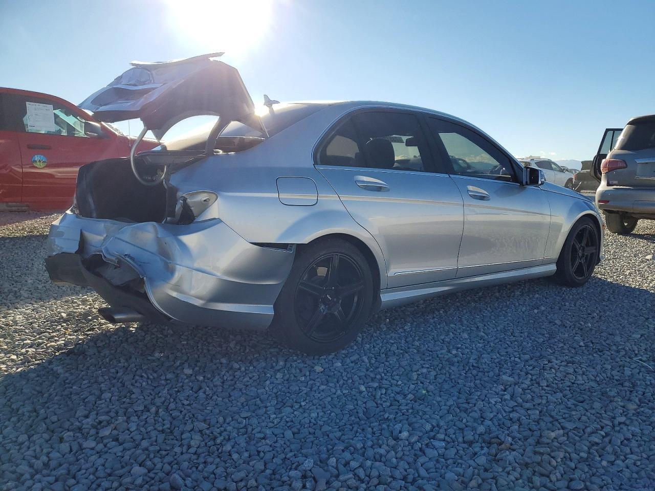 2012 Mercedes-Benz C 300 4Matic - Фото 3