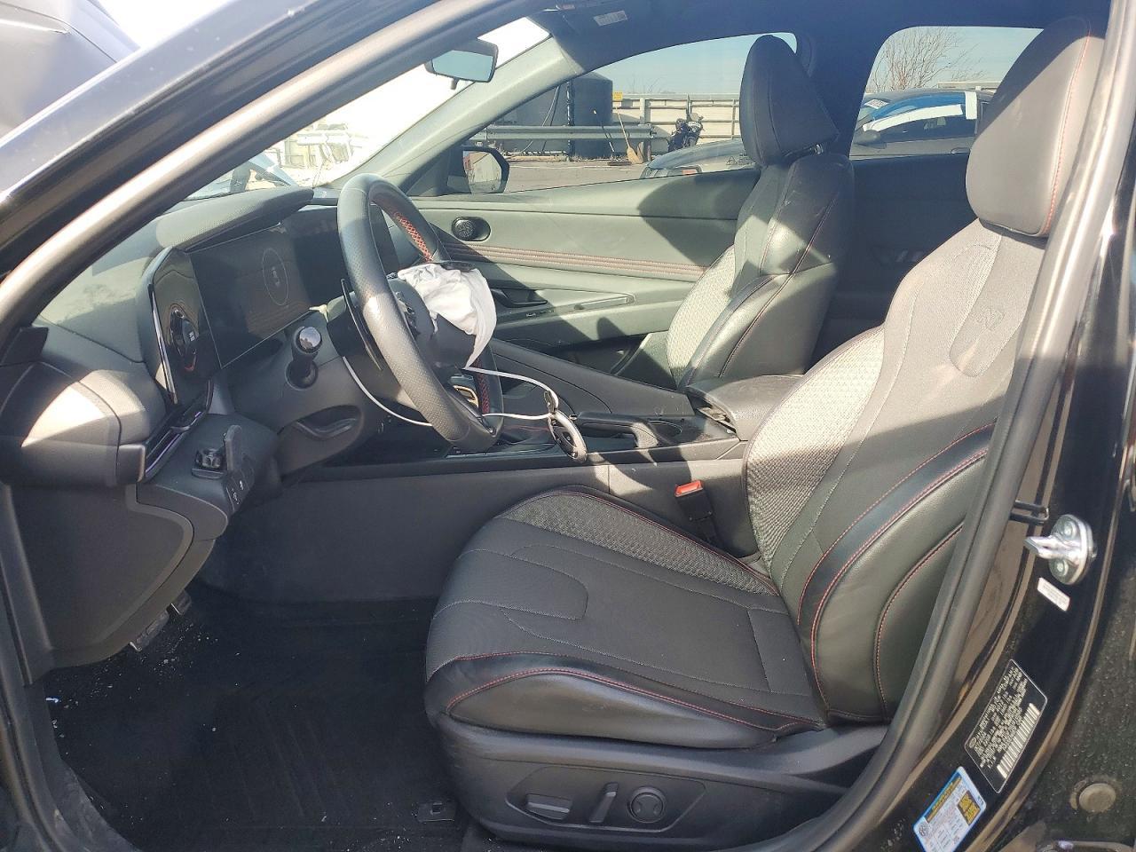 2025 Hyundai Elantra N Line - Image 7