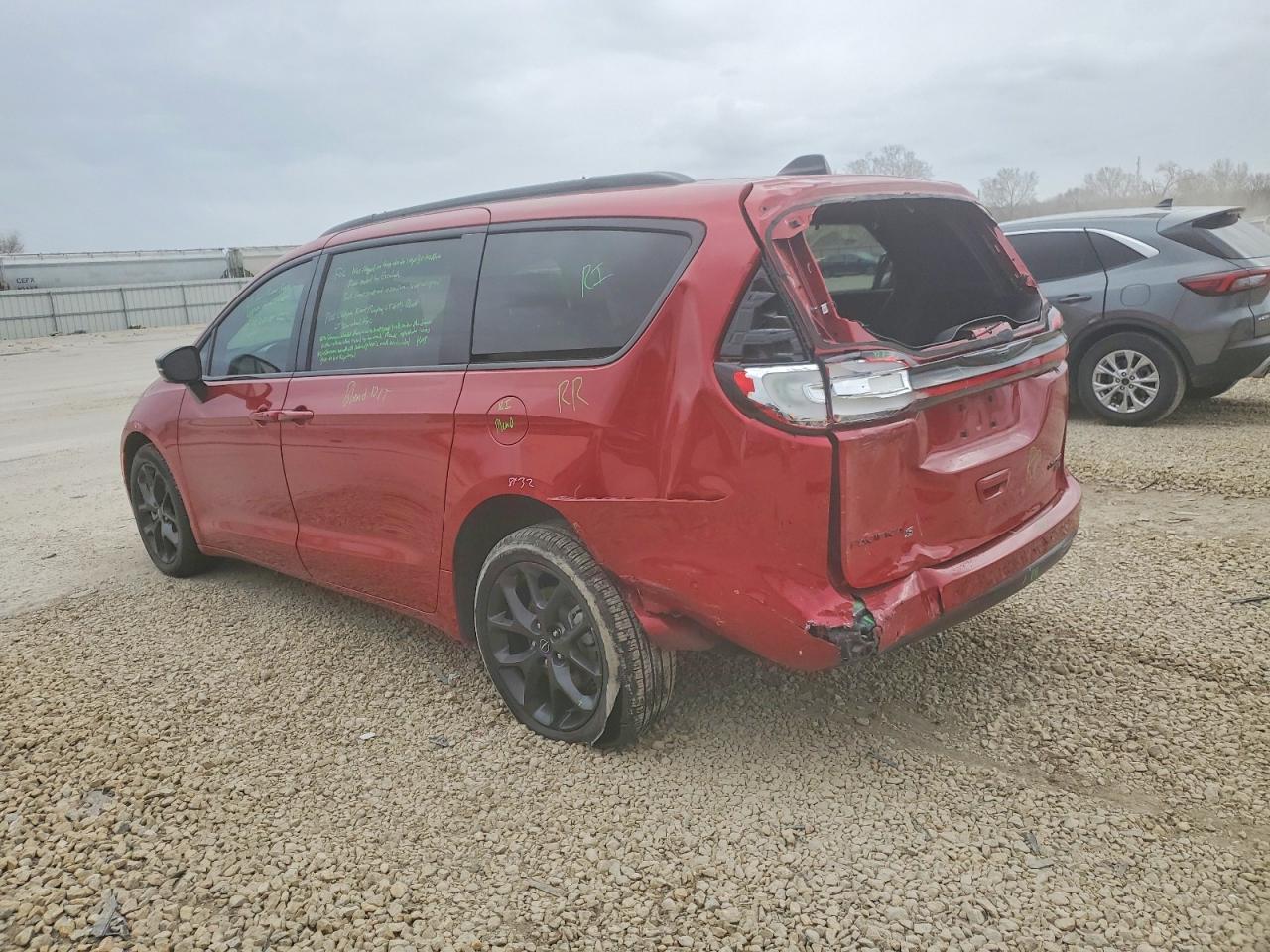 2025 Chrysler Pacifica Limited - Фото 2