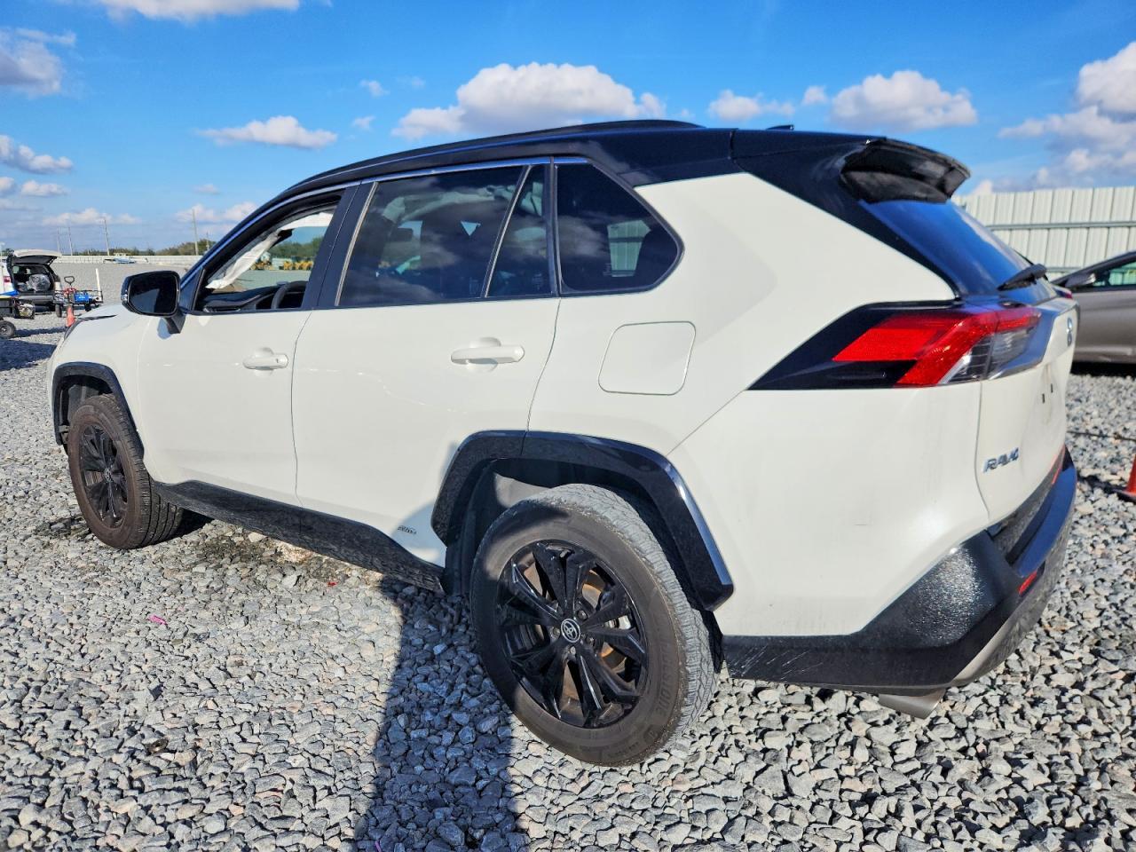2022 Toyota Rav4 Hybrid Xse - Image 2