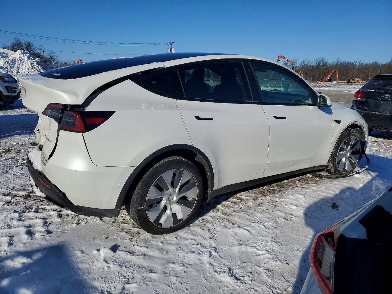 2021 Tesla Model Y - Фото 3