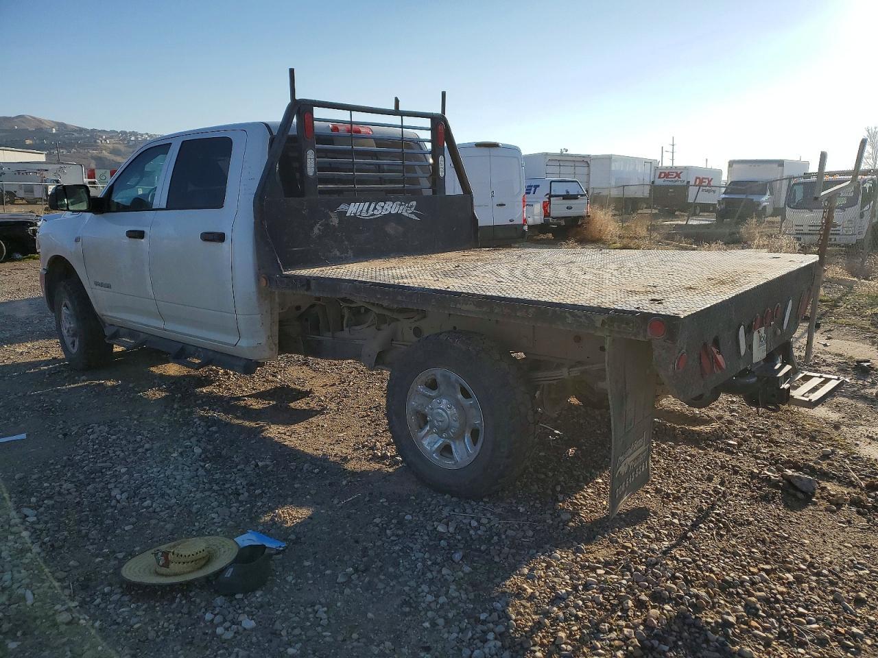 2019 Ram 3500 Flatbed Truck - Фото 2