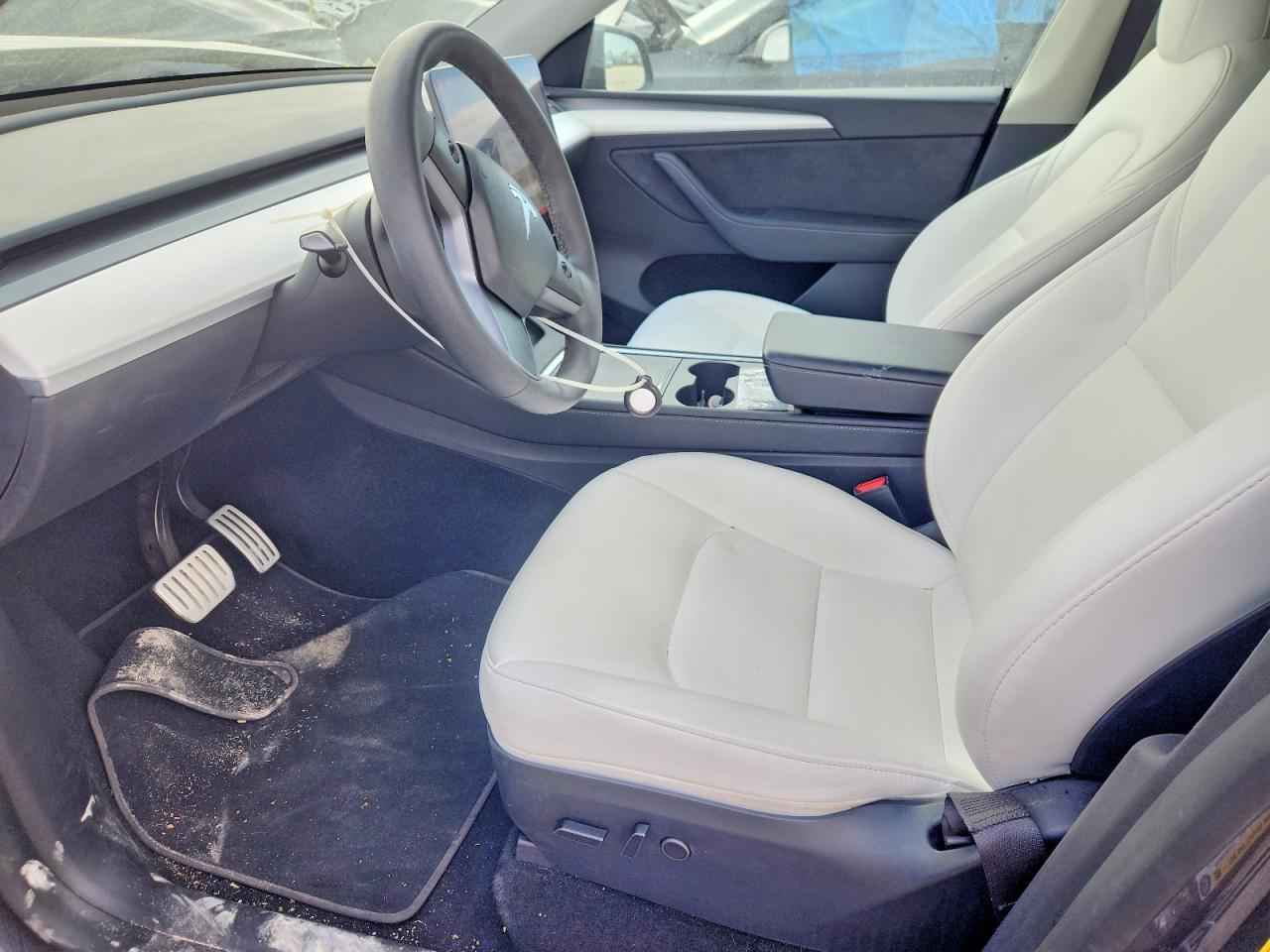 2023 Tesla Model Y - Фото 7