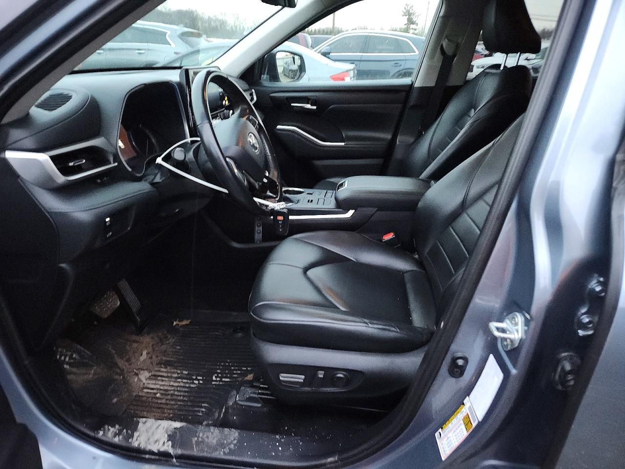 2021 Toyota Highlander Xle - Image 7