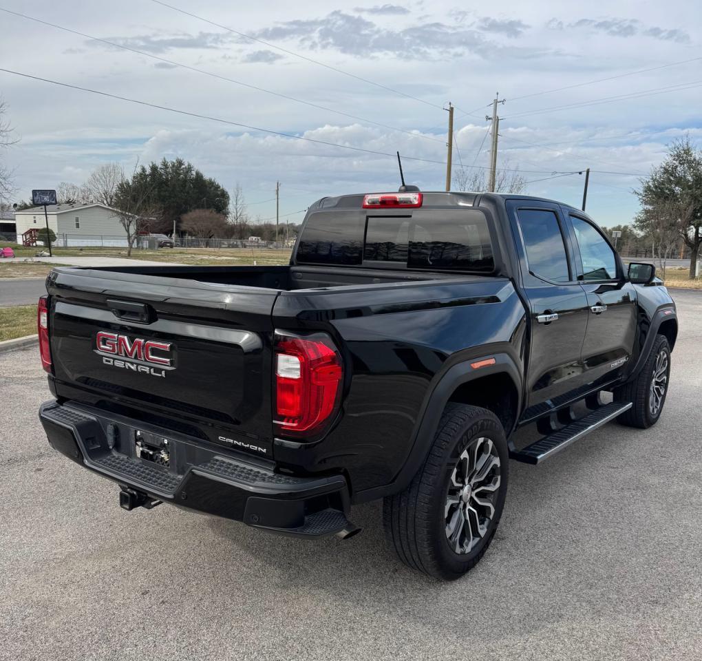 2024 GMC Canyon Denali - Image 4