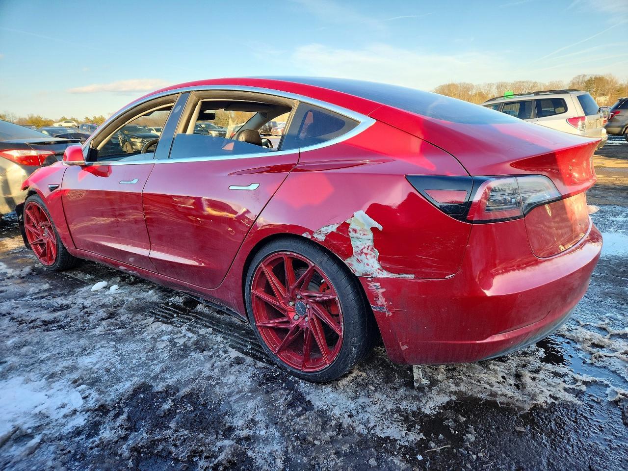 2018 Tesla Model 3 - Фото 2