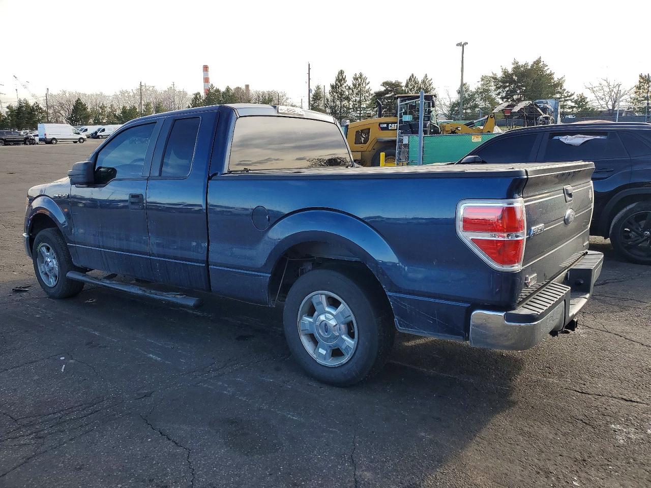 2014 Ford F150 Super Cab - Фото 2