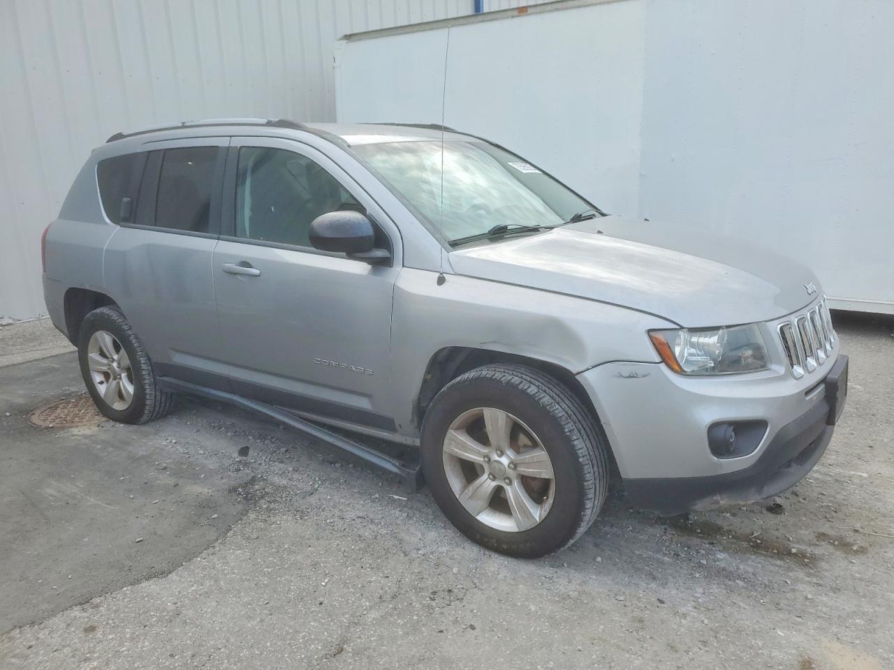 2015 Jeep Compass Sport - Image 4