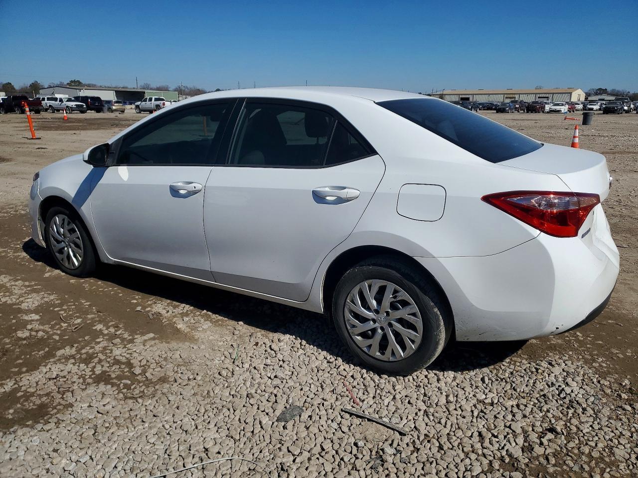 2018 Toyota Corolla L - Фото 2