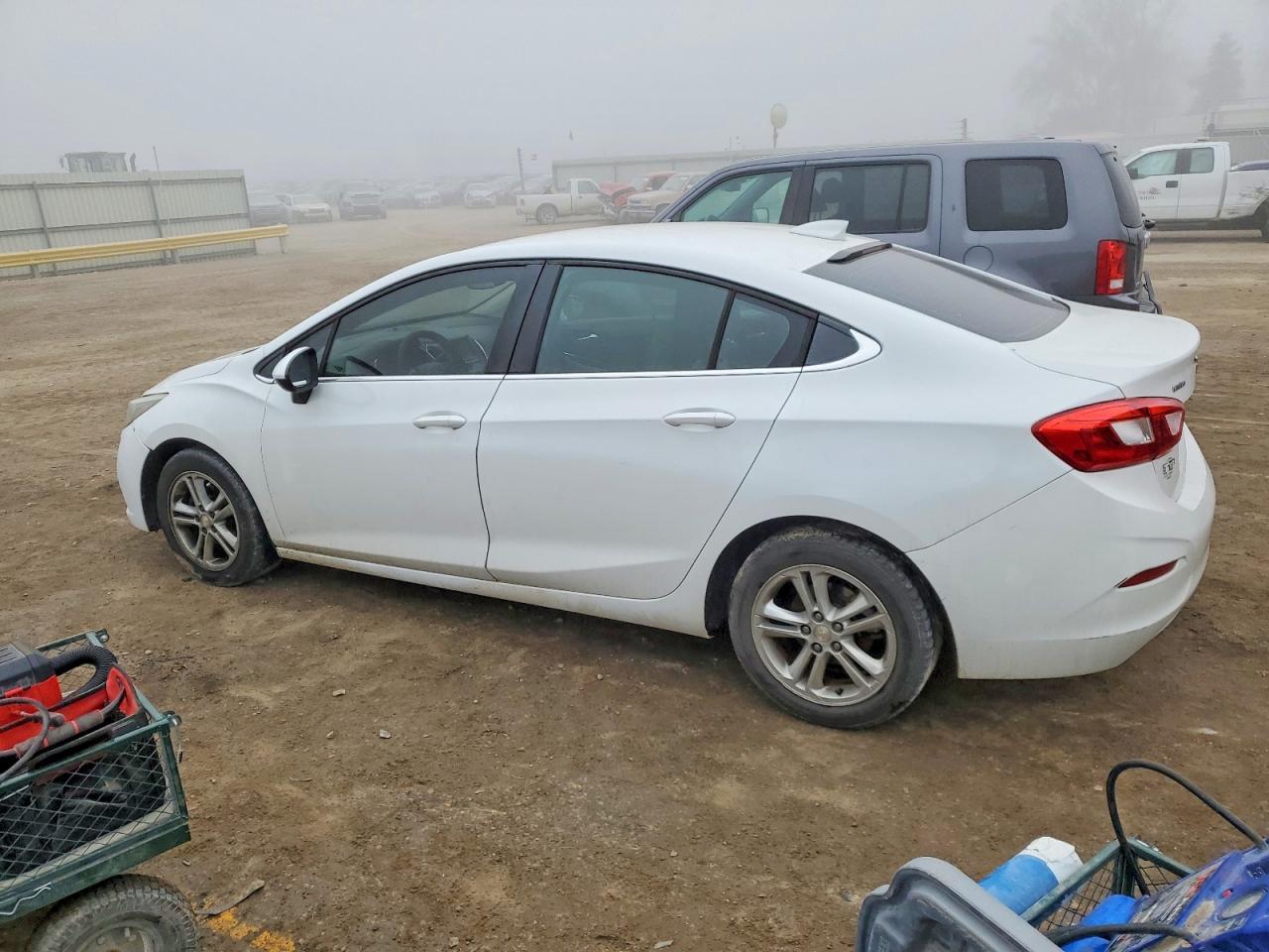 2016 Chevrolet Cruze Lt - Image 2