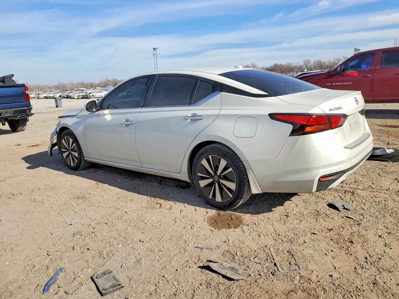 2021 Nissan Altima Sv - Image 2