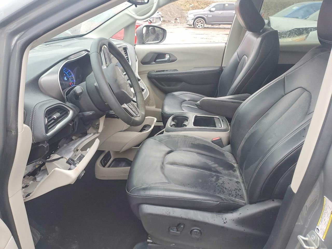 2023 Chrysler Pacifica Hybrid Touring L - Фото 7