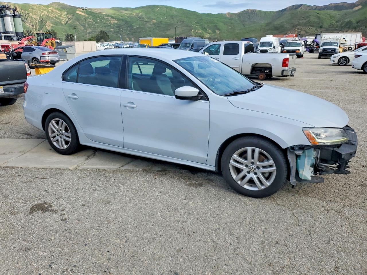 2017 Volkswagen Jetta S - Image 4