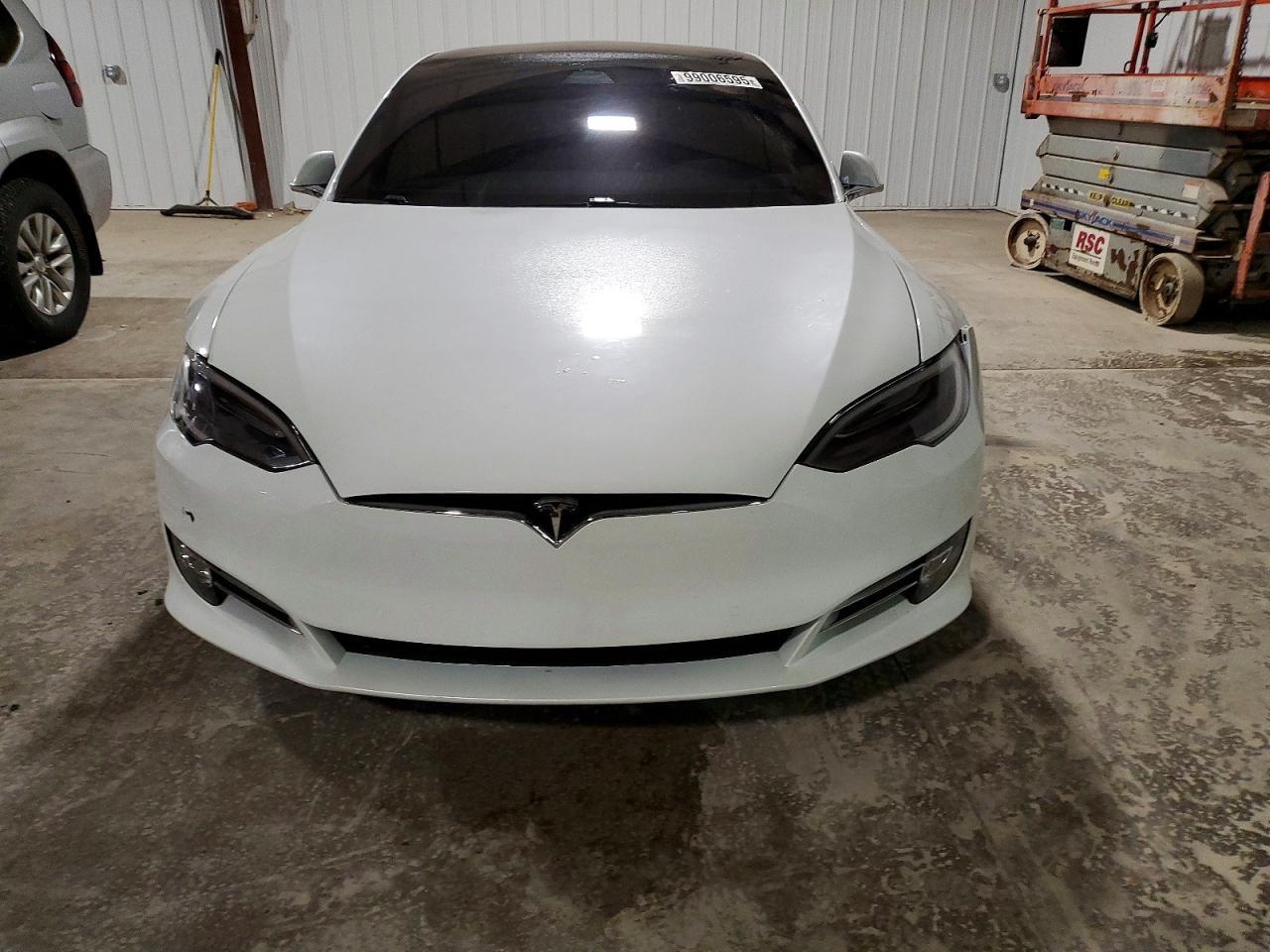 2018 Tesla Model S - Image 5