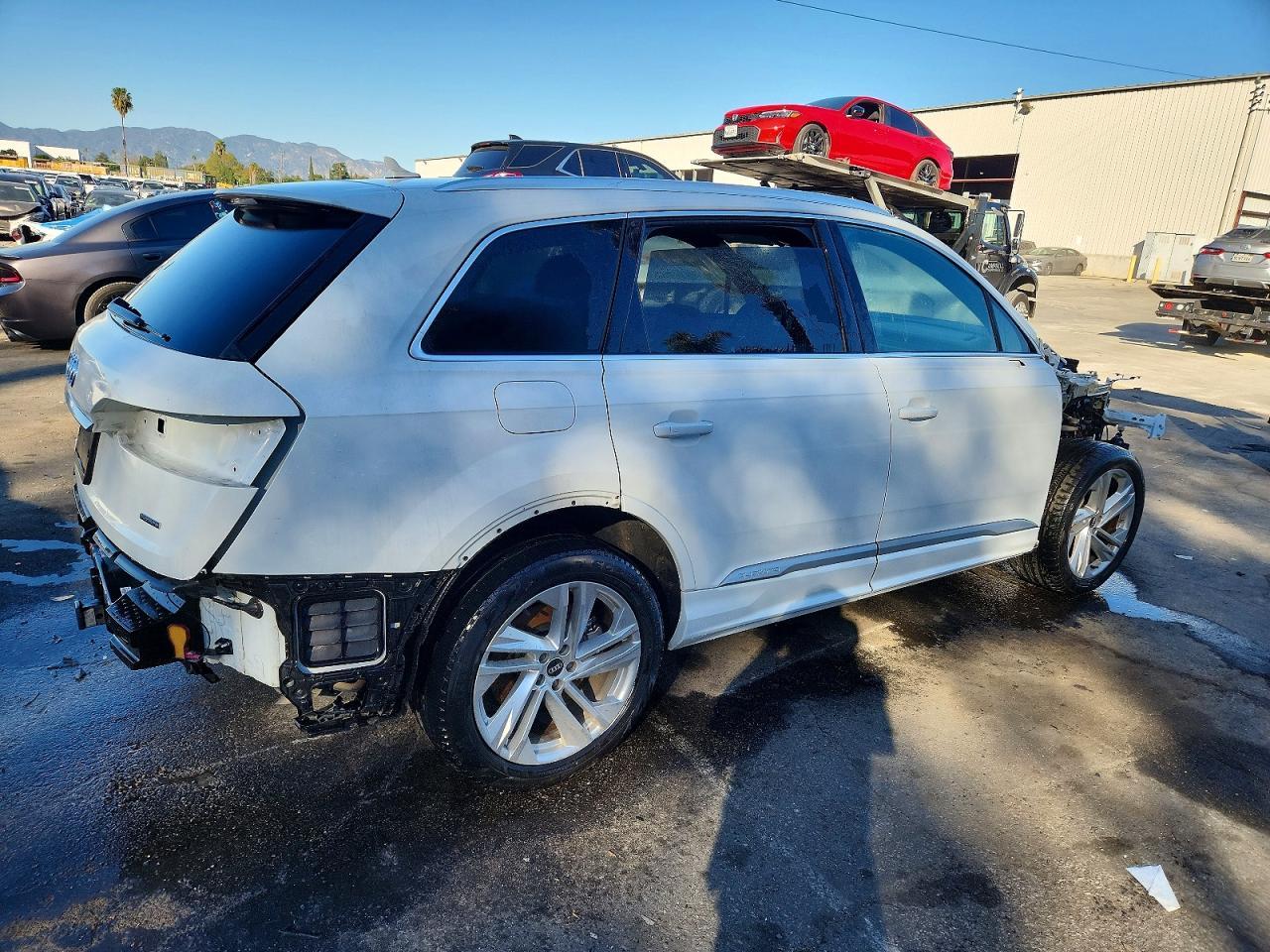 2021 Audi Q7 Premium - Фото 3