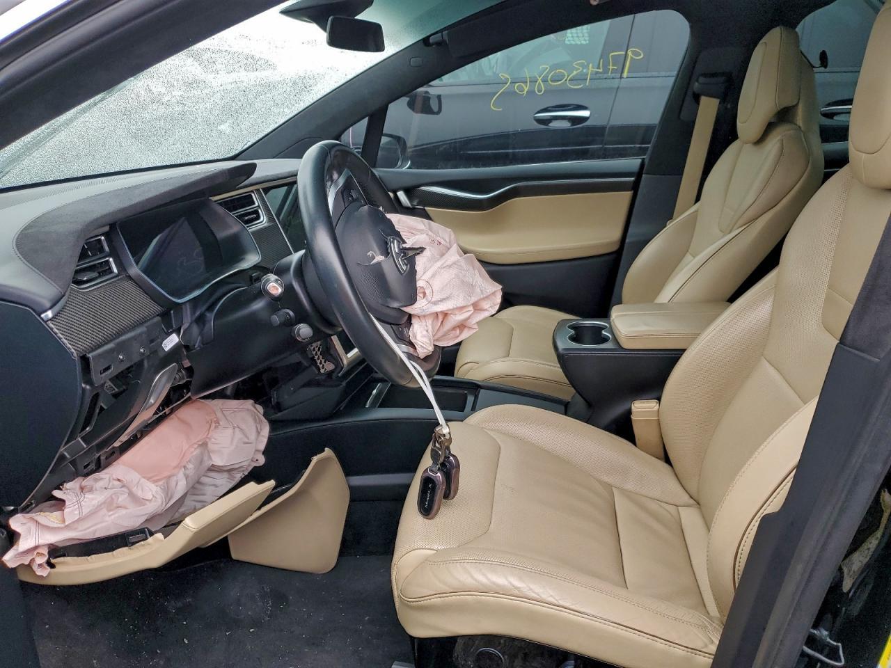 2016 Tesla Model X - Фото 7