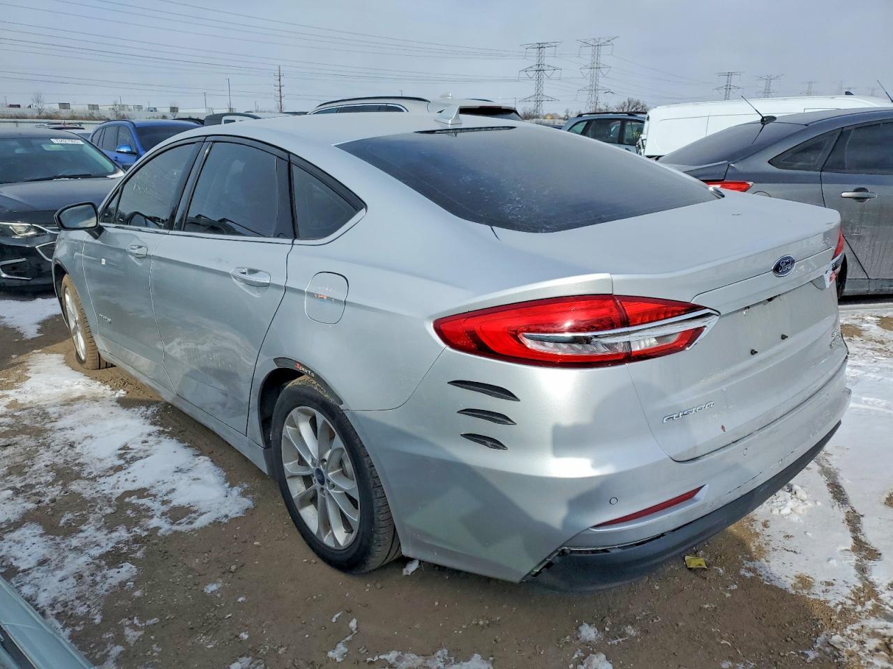 2019 Ford Fusion Se - Фото 2