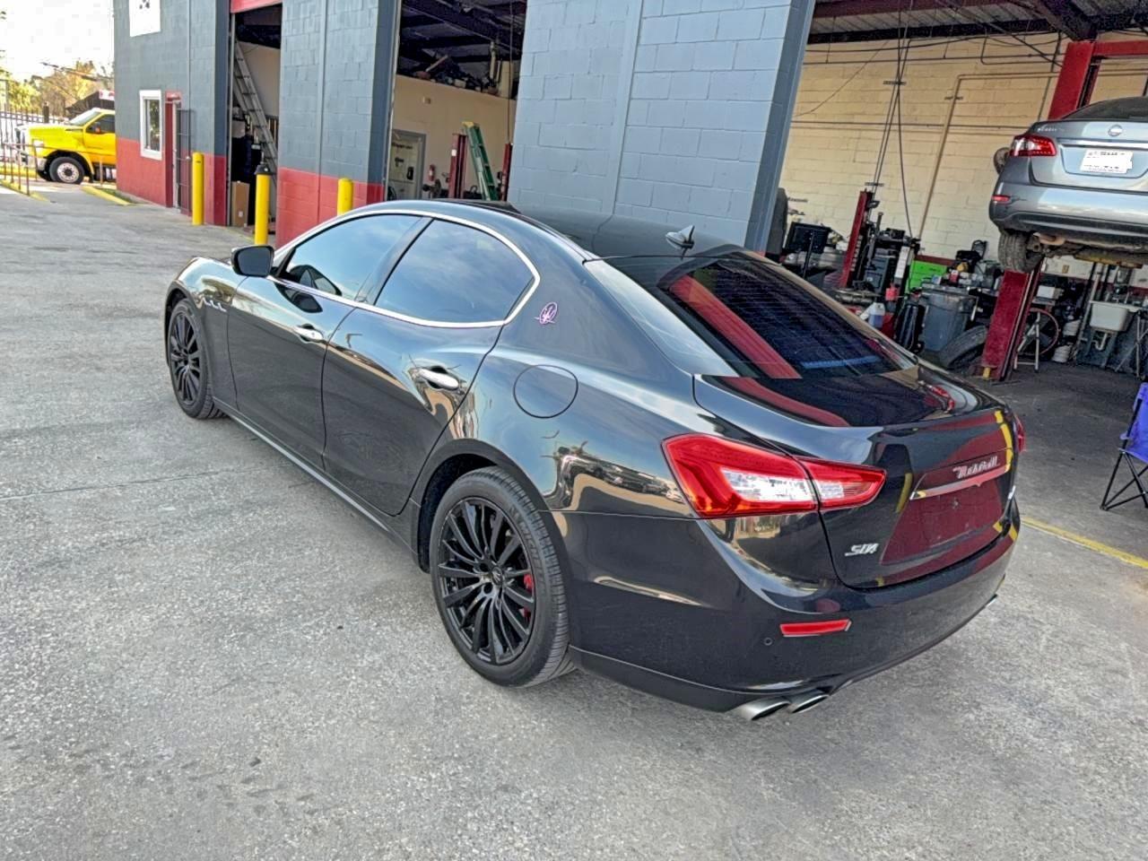 2017 Maserati Ghibli S - Фото 3