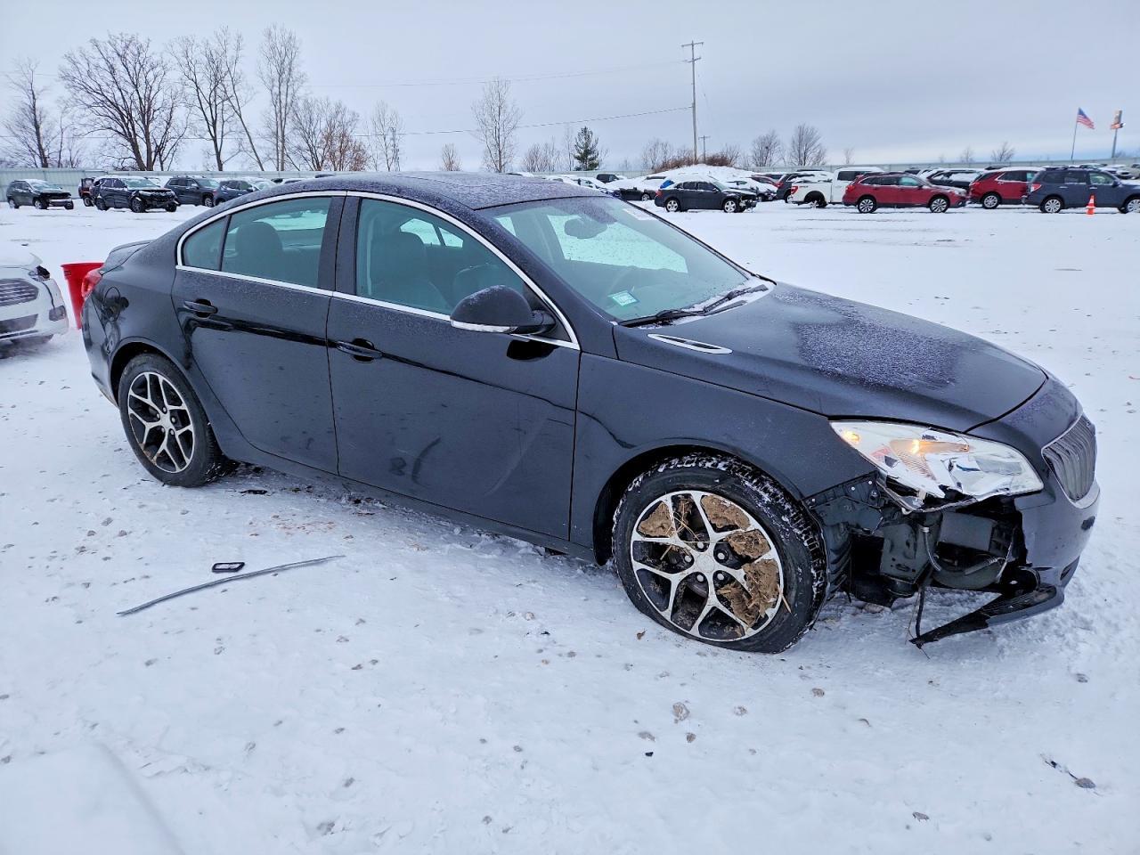 2017 Buick Regal Sport Touring - Image 4