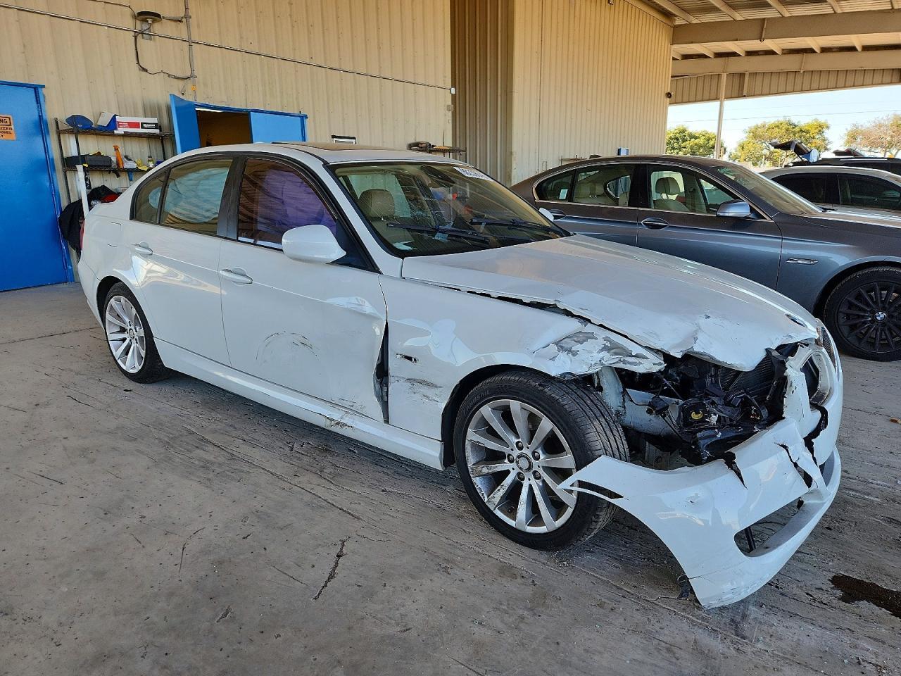 2011 BMW 328 I - Фото 4