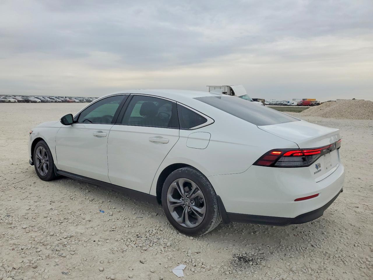 2024 Honda Accord Ex - Image 2