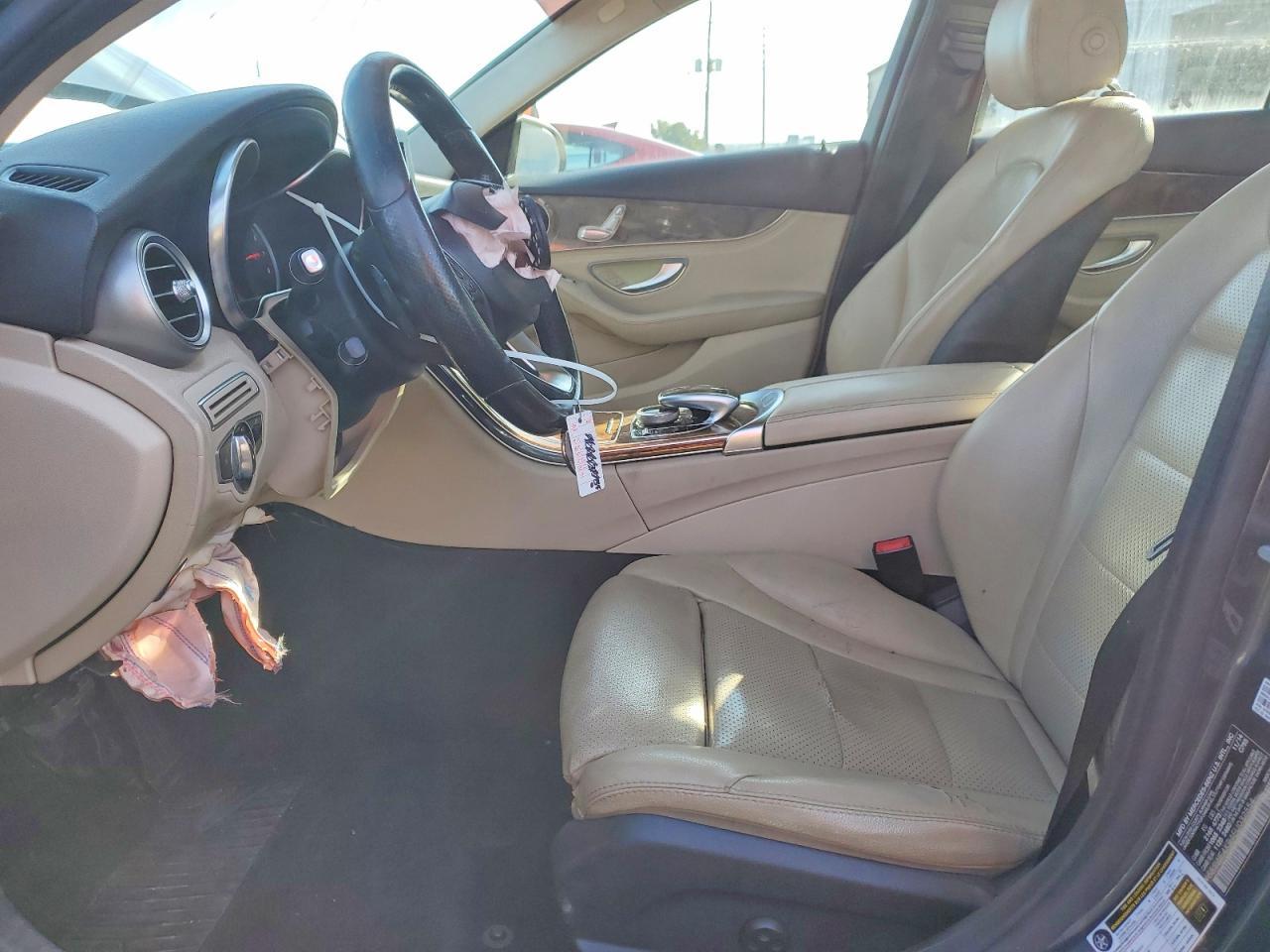 2015 Mercedes-Benz C 300 4Matic - Image 7