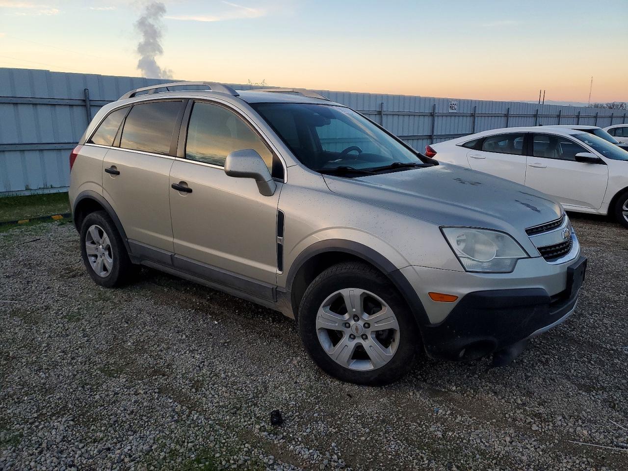 2013 Chevrolet Captiva Ls - Image 4