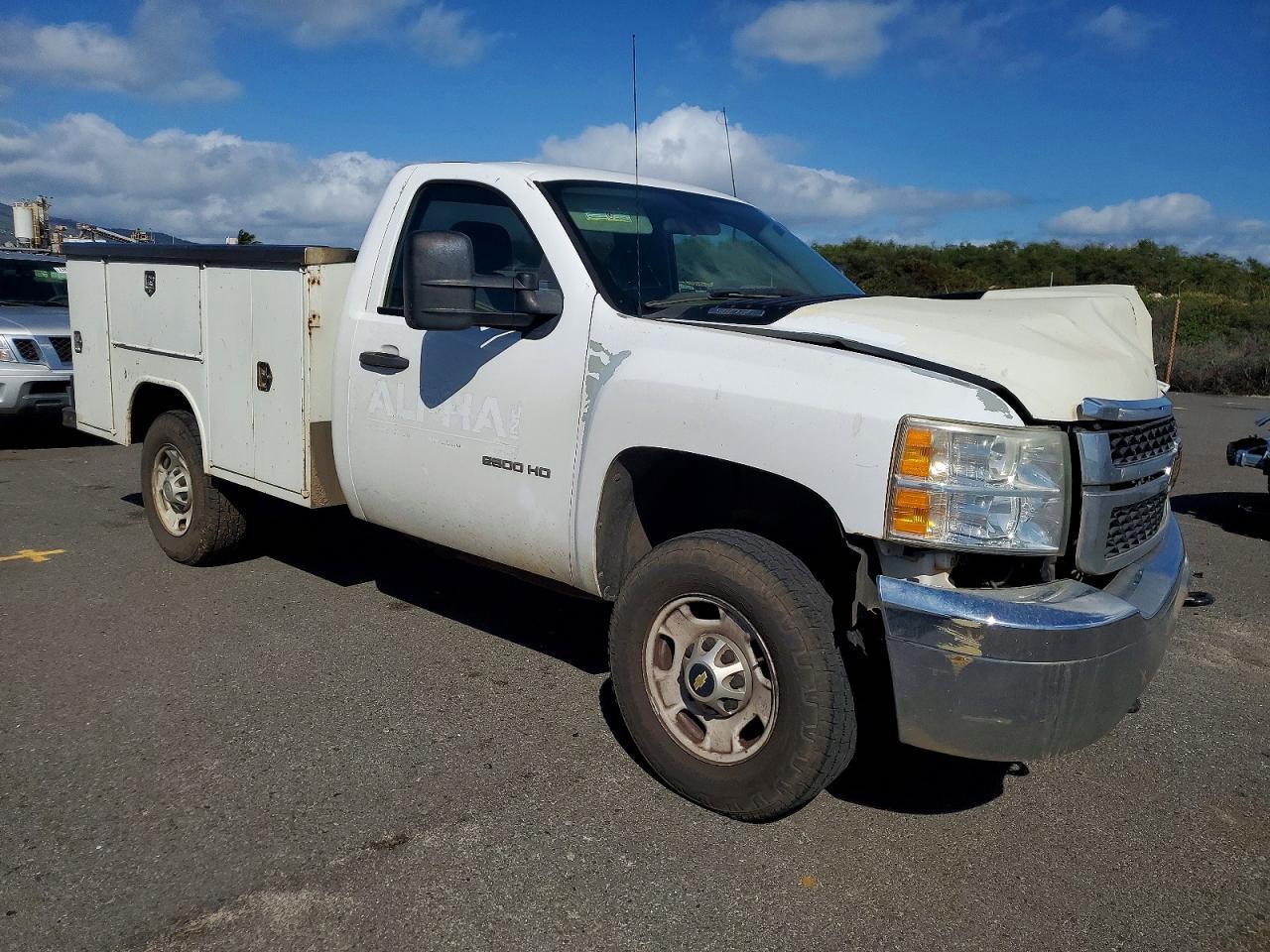 2014 Chevrolet Silverado Utility / Service Truck - Image 4