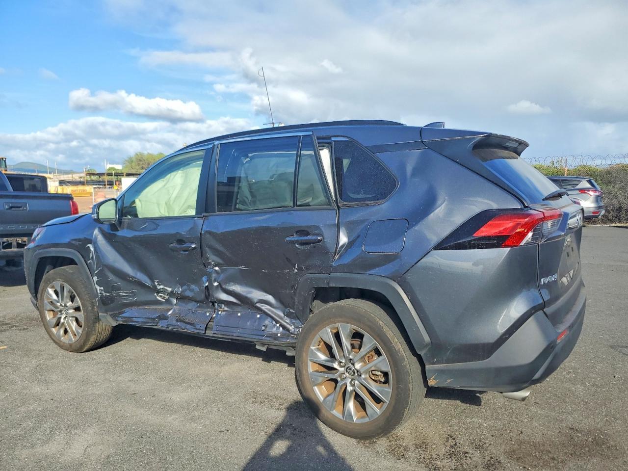 2024 Toyota Rav4 Xle Premium - Image 2