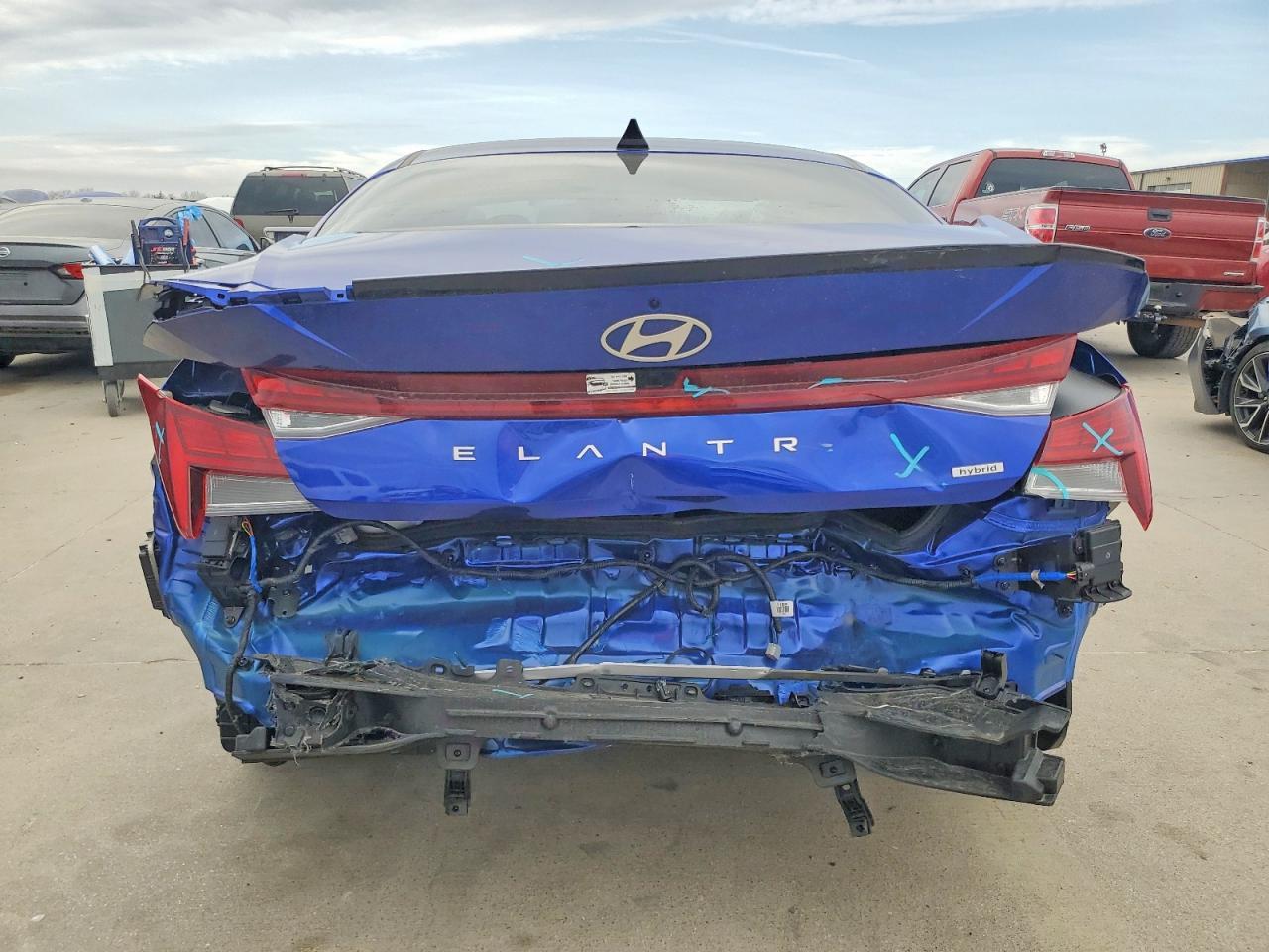 2025 Hyundai Elantra Hybrid Sel Sport - Фото 6