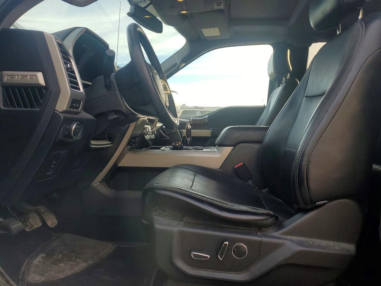 2015 Ford F150 Super Cab - Фото 7