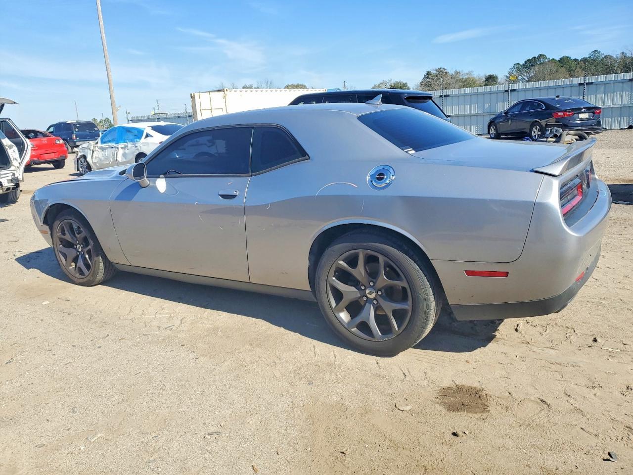 2018 Dodge Challenger Sxt - Image 2