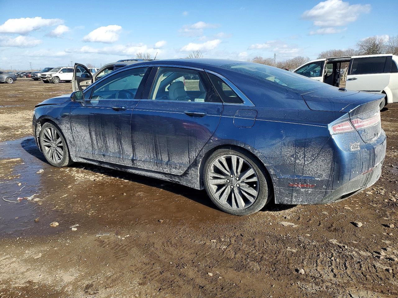 2019 Lincoln Mkz Reserve Ii - Image 2
