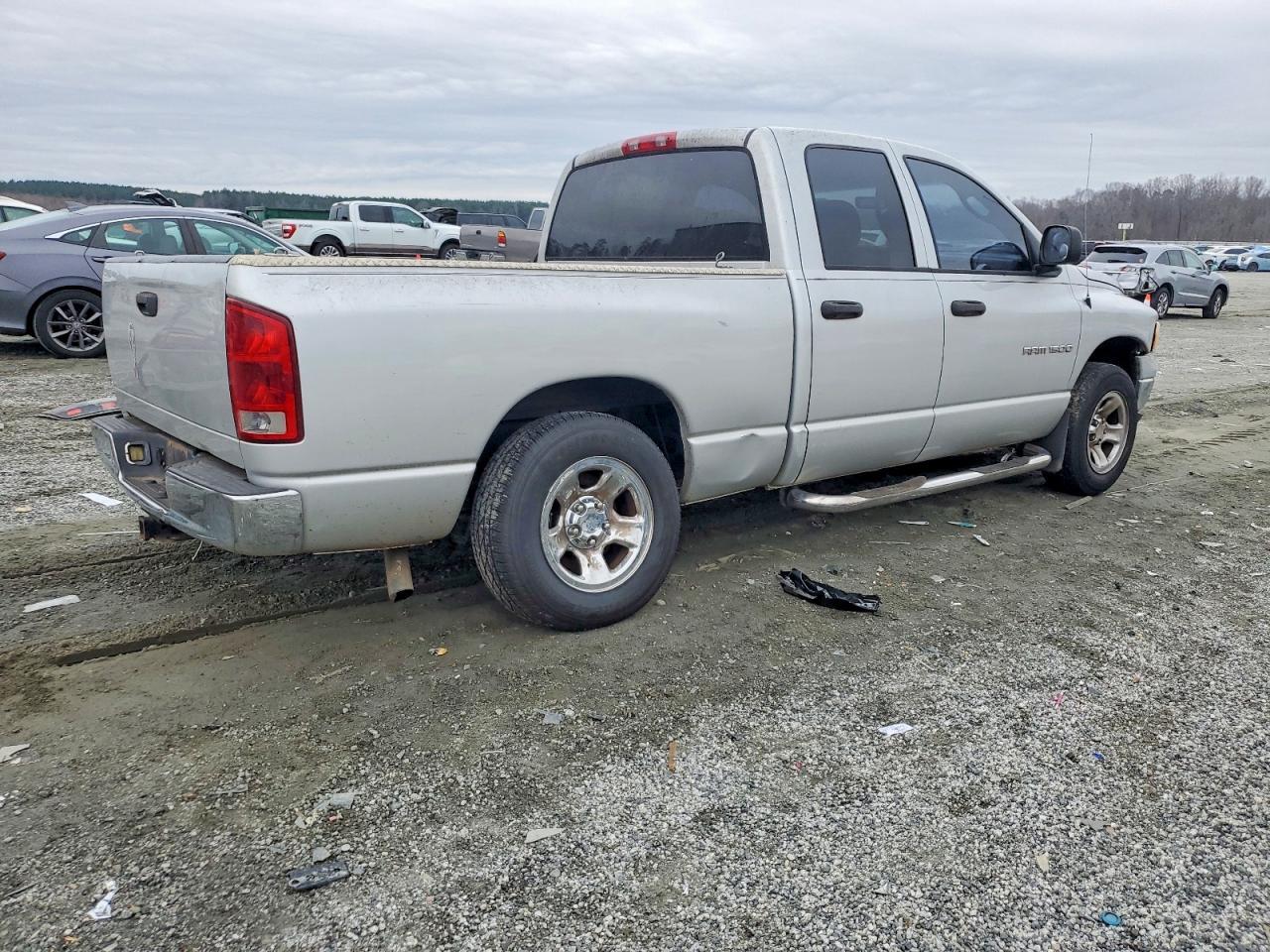 2004 Dodge Ram 1500 St - Фото 3