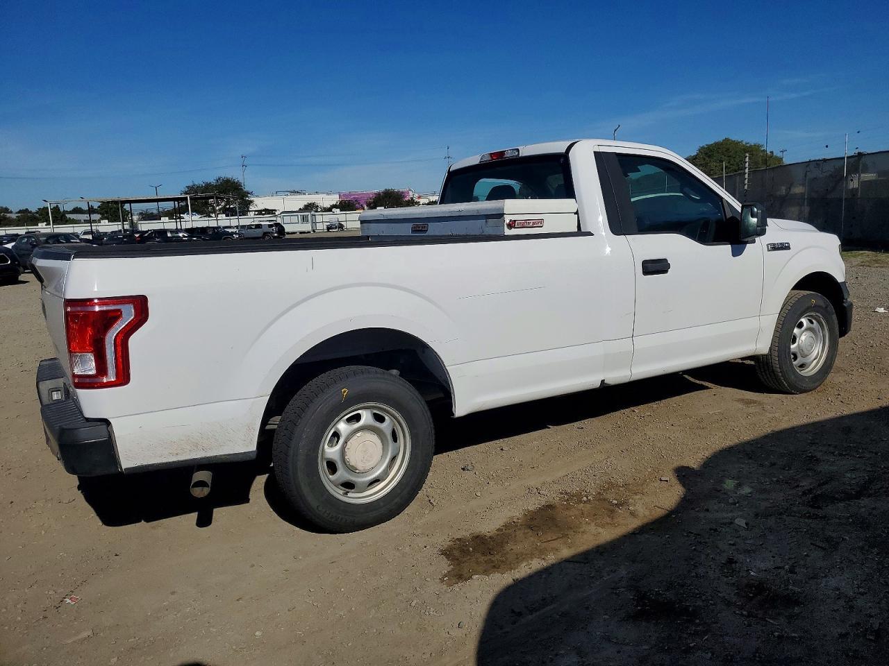 2016 Ford F150 - Image 3