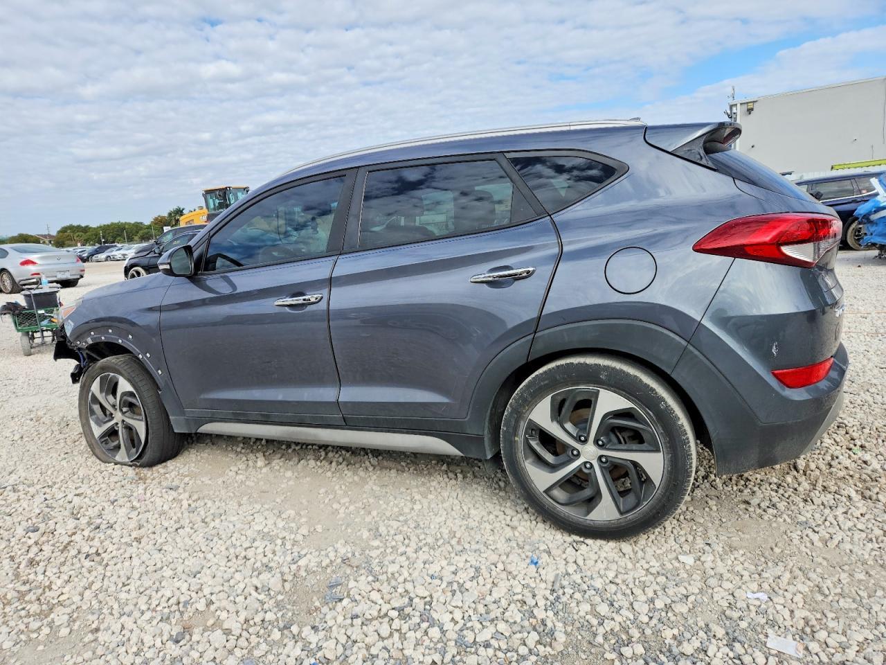 2017 Hyundai Tucson Limited - Фото 2