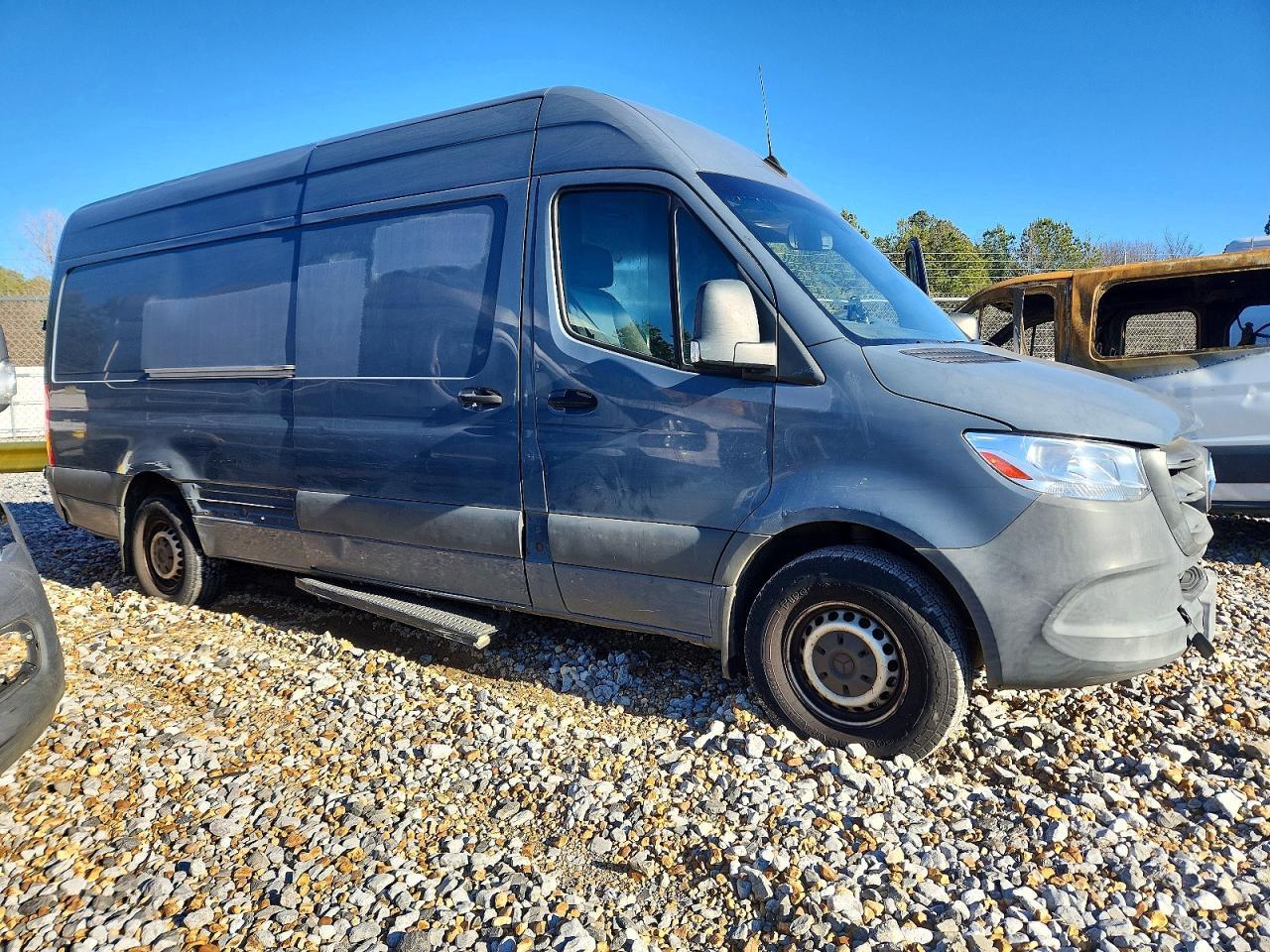 2019 Mercedes-Benz Sprinter 2500/3500 - Image 4