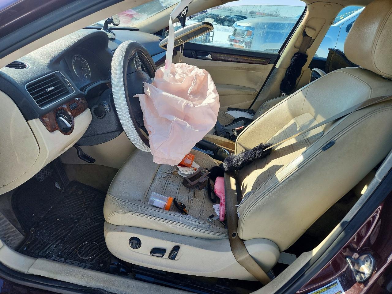 2013 Volkswagen Passat Sel - Image 7