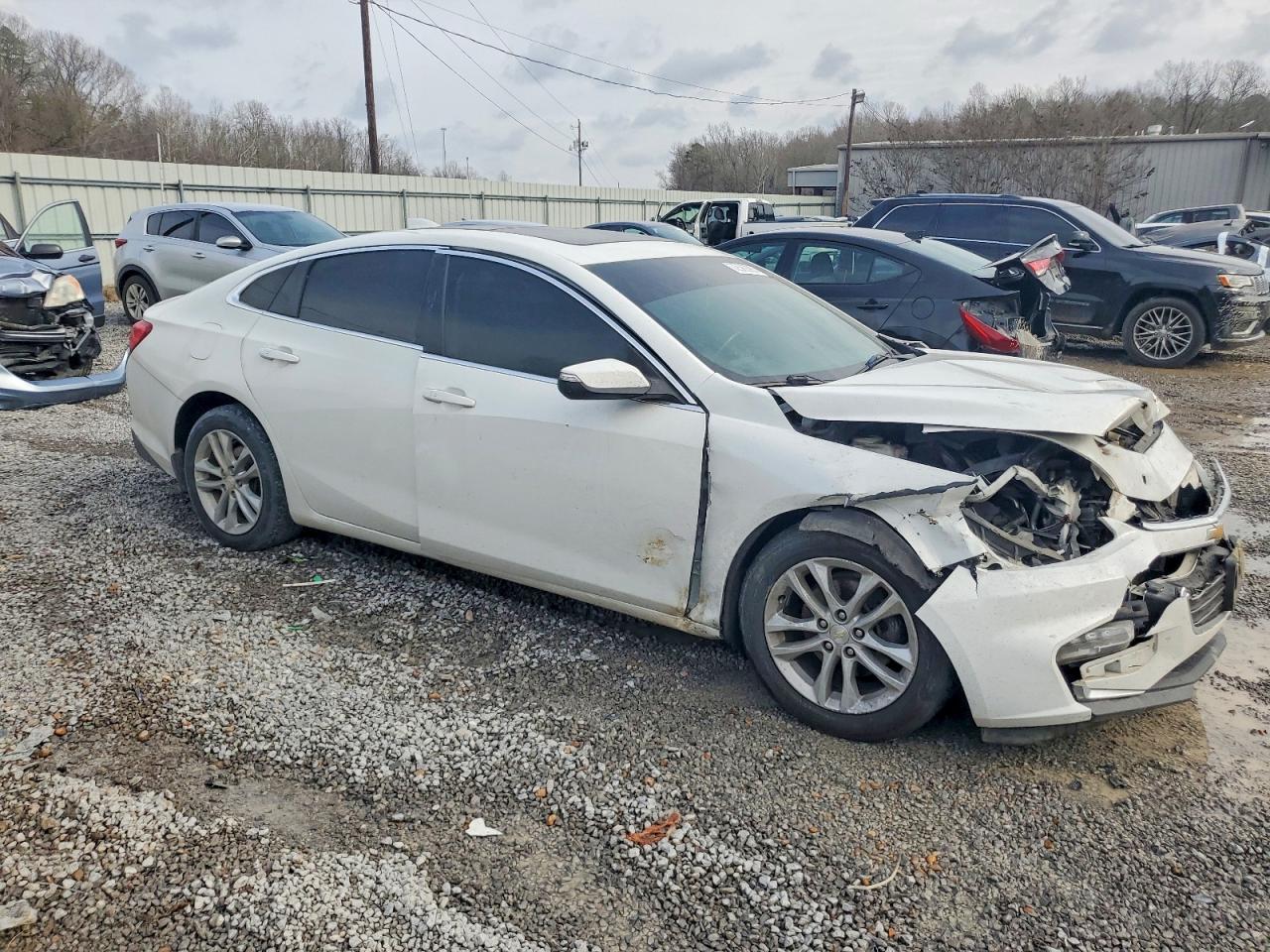2017 Chevrolet Malibu Lt - Image 4