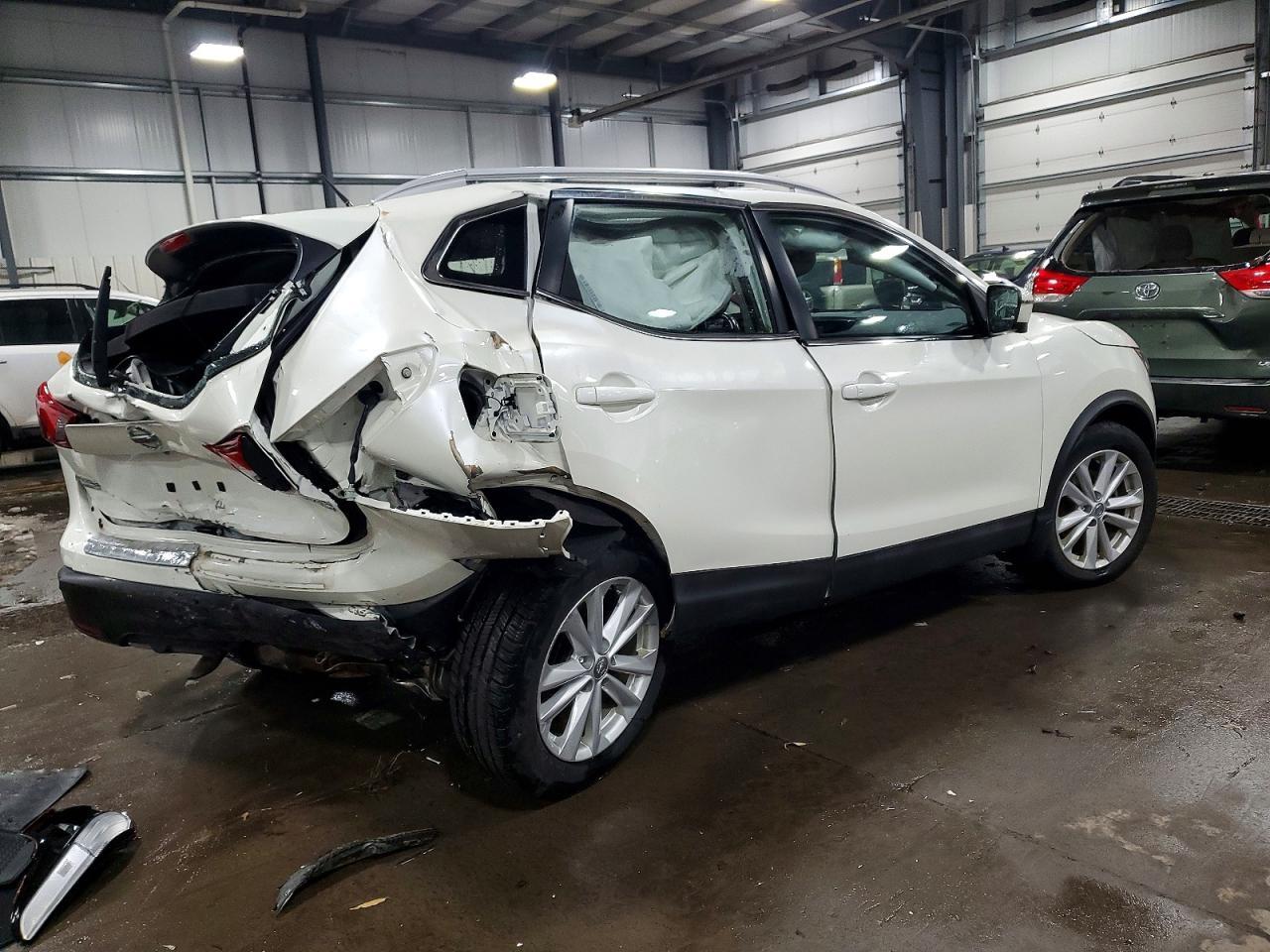 2017 Nissan Rogue Sport Sv - Фото 3