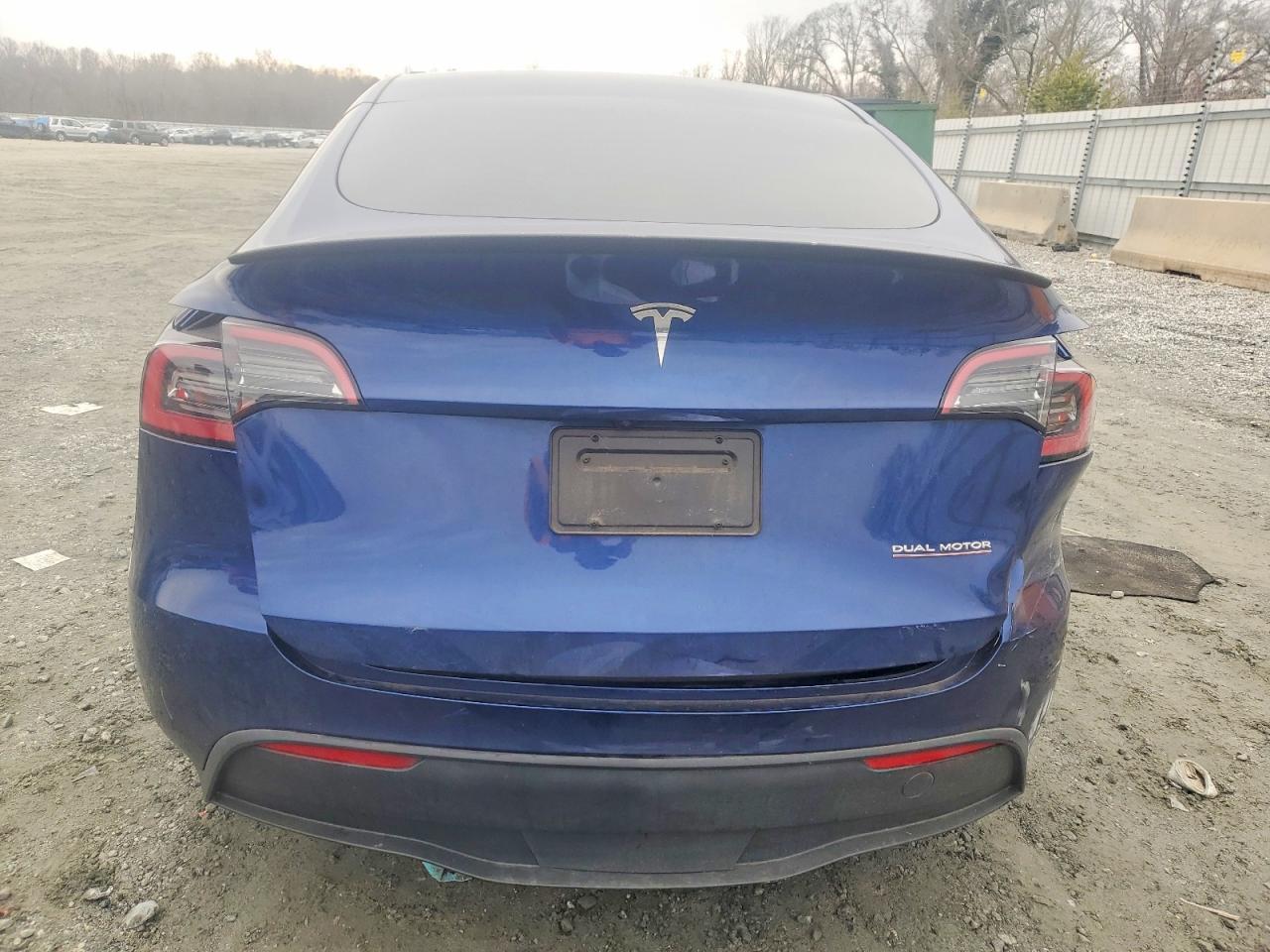 2024 Tesla Model Y - Фото 6