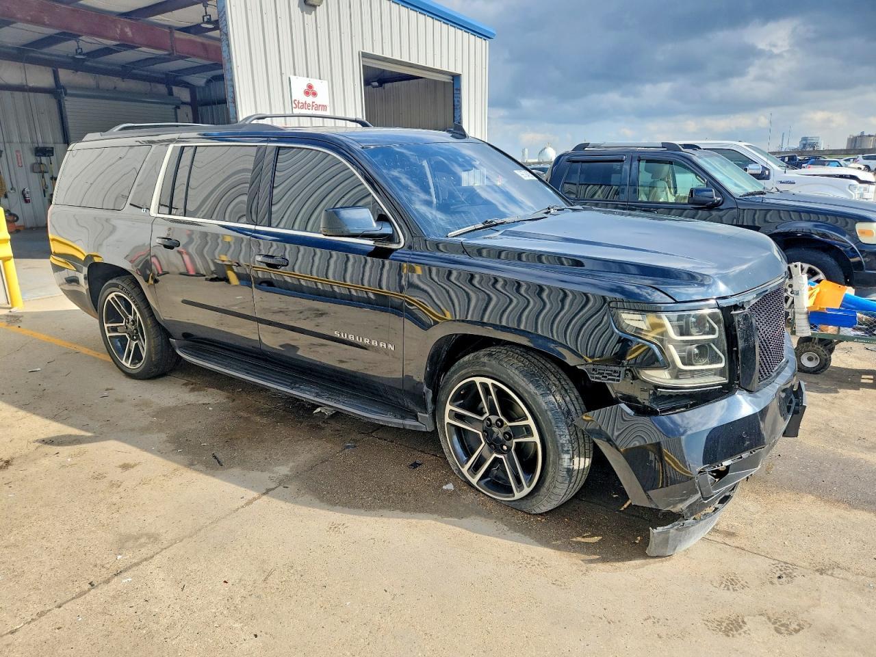 2020 Chevrolet Suburban C1500 Lt - Фото 4