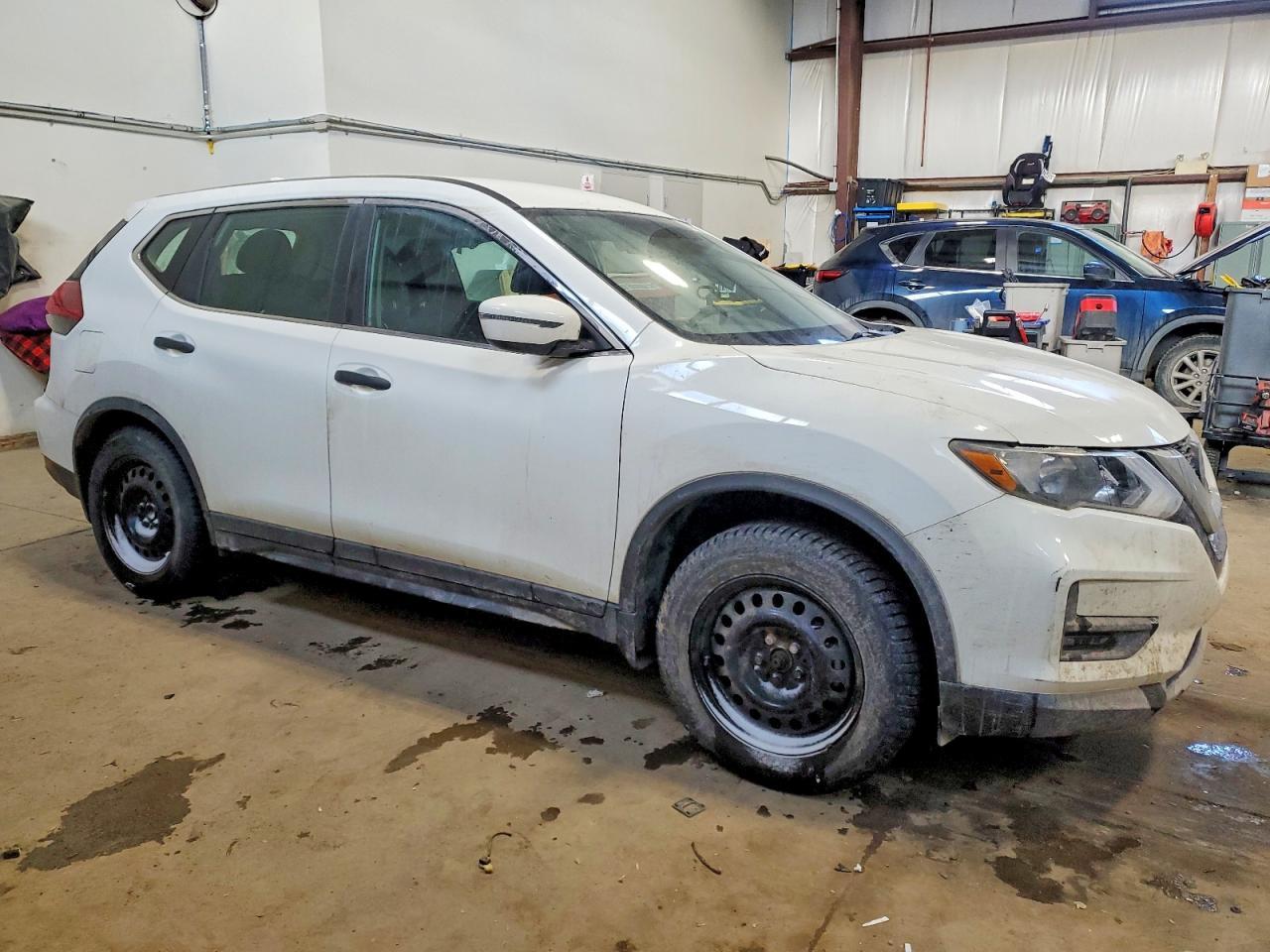2018 Nissan Rogue S - Фото 4
